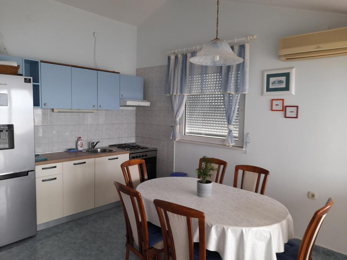 Apartments Nevjestic พรีมอชเตน ภายนอก รูปภาพ