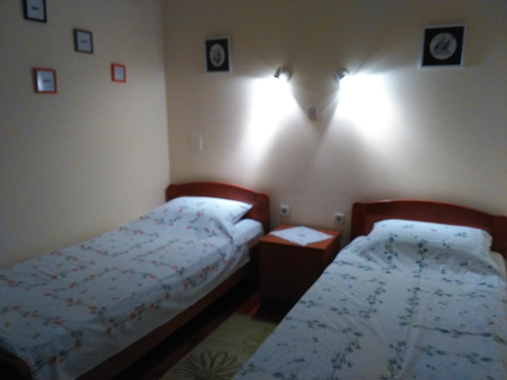Apartments Nevjestic พรีมอชเตน ภายนอก รูปภาพ